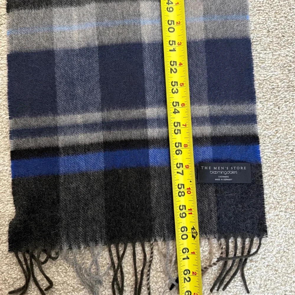 The Mens Store Bloomingdales Cashmere Scarf Plaid Navy Blue Grey Made in Germany